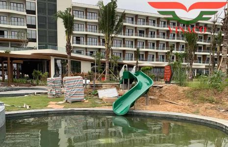 Máng trượt nước ở Quảng Ninh