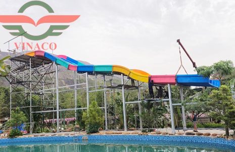 Máng trượt nước ở Quảng Ninh 1