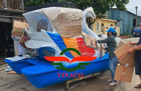 Thiên nga đạp nước xuất đi đà lạt